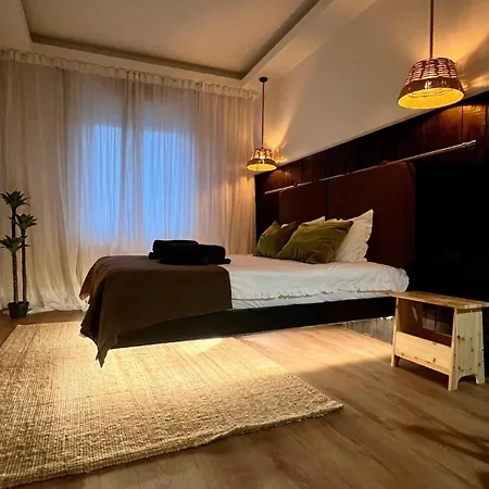 Unexpected Historical - & Quiet Apartament *