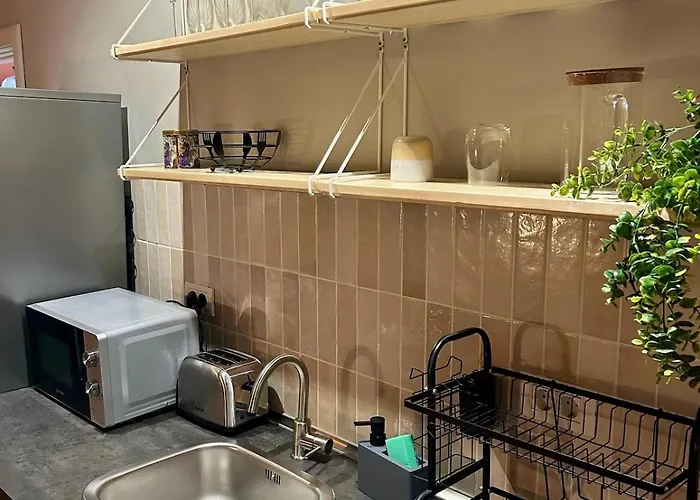 Unexpected Historical - & Quiet * 布加勒斯特